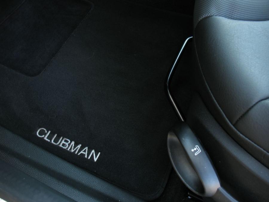  Mini Cooper Clubman 2008 года  (фото 35 из 53)